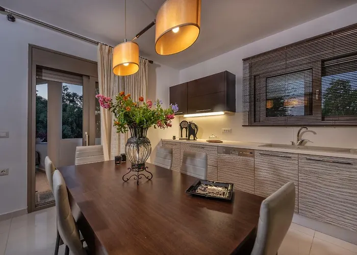 Elaia Willa Vougiaton