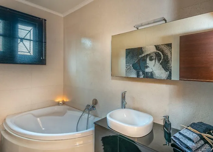 Elaia Willa Vougiaton